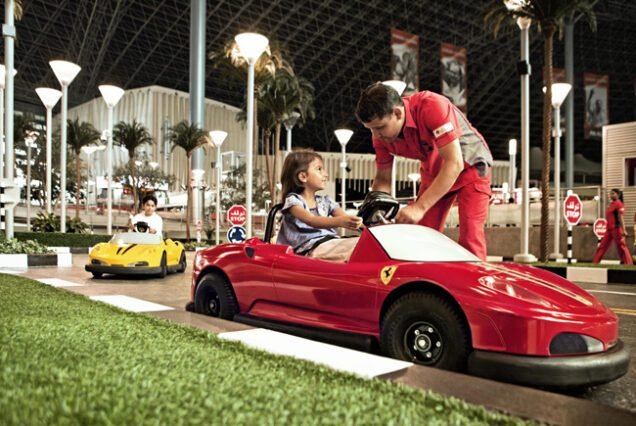 dubai ferrari world