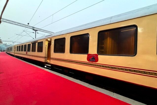Palace on Wheels - Luxury Train Tour from Dubai, UAE